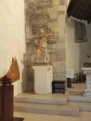 베로나의 성 프로쿨로_photo by Adert_in the Church of San Procolo in Verona_Italy.jpg
